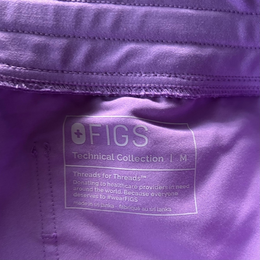Figs Women's Catarina Top Zamora Jogger Scrub 2 Pc Set Size M Lilac Dawn - Picture 6 of 12